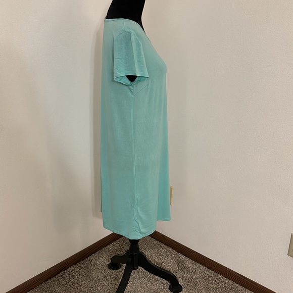 Mint Green Nightgown - Picture 2 of 6